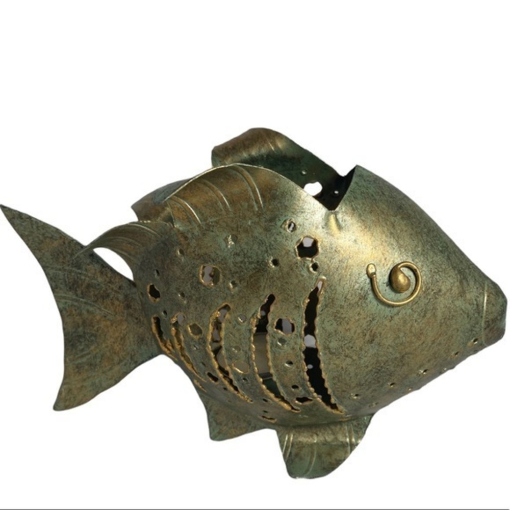 Metal Fish Decor Tea Lite Holder - Picture 1 of 4
